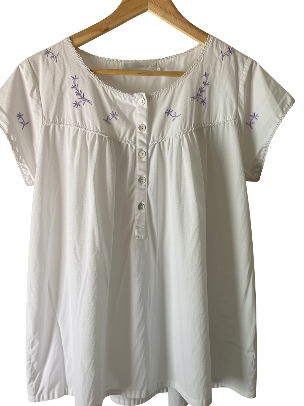 Women's White Button-Front Short-Sleeve Blouse with Lavender Embroidery